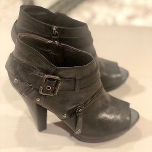 Guess leather platform peep toe bootie